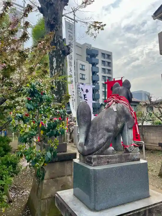 出世稲荷神社の{uncategorized: "未分類", other: "その他", undefined: "問題あり", building: "その他建物", grave: "お墓", sacred_gate: "鳥居", guardian: "狛犬", statue: "像", buddha: "仏像", history: "歴史", nature: "自然", garden: "庭園", animal: "動物", pagoda: "塔", temizu: "手水舎", mountain_gate: "山門・神門", sanctuary: "本殿・本堂", subordinate: "末社・摂社", art: "芸術", scenery: "景色", jizo: "地蔵", ema: "絵馬", goshuin: "御朱印", omikuji: "おみくじ", items: "授与品その他", amulet: "お守り", goshuincho: "御朱印帳", eats: "食事", festival: "お祭り", votive_dance: "神楽", shichigosan: "七五三参", wedding: "結婚式", experience: "体験その他", initially: "初詣", around: "周辺", anti_infection: "感染症対策"}