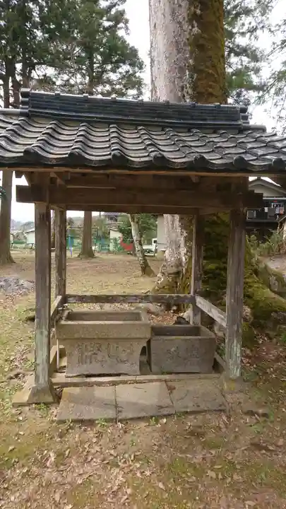 酒垂神社の手水舎