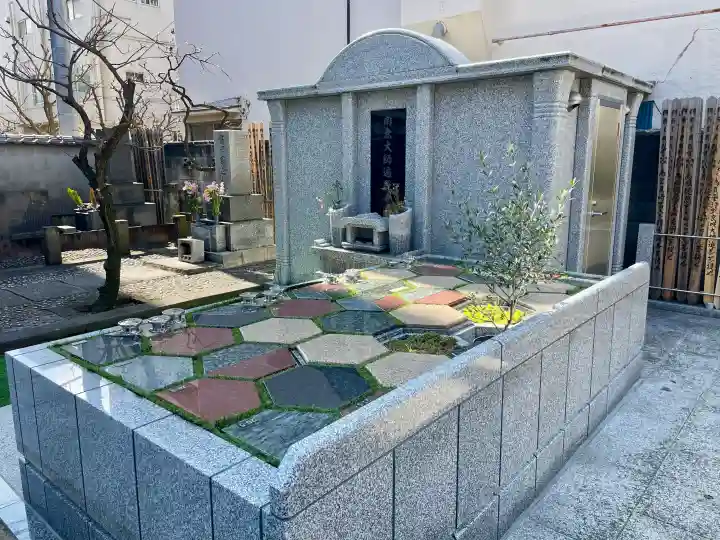 東光寺の{uncategorized: "未分類", other: "その他", undefined: "問題あり", building: "その他建物", grave: "お墓", sacred_gate: "鳥居", guardian: "狛犬", statue: "像", buddha: "仏像", history: "歴史", nature: "自然", garden: "庭園", animal: "動物", pagoda: "塔", temizu: "手水舎", mountain_gate: "山門・神門", sanctuary: "本殿・本堂", subordinate: "末社・摂社", art: "芸術", scenery: "景色", jizo: "地蔵", ema: "絵馬", goshuin: "御朱印", omikuji: "おみくじ", items: "授与品その他", amulet: "お守り", goshuincho: "御朱印帳", eats: "食事", festival: "お祭り", votive_dance: "神楽", shichigosan: "七五三参", wedding: "結婚式", experience: "体験その他", initially: "初詣", around: "周辺", anti_infection: "感染症対策"}