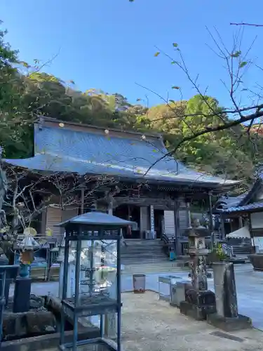 薬王寺の本殿・本堂