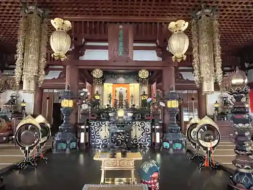 常楽寺の本殿・本堂