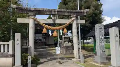四ツ柱神社の鳥居