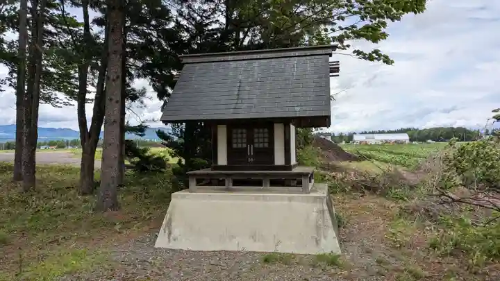 平和神社の本殿・本堂
