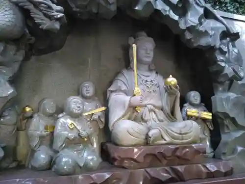 江島神社の仏像