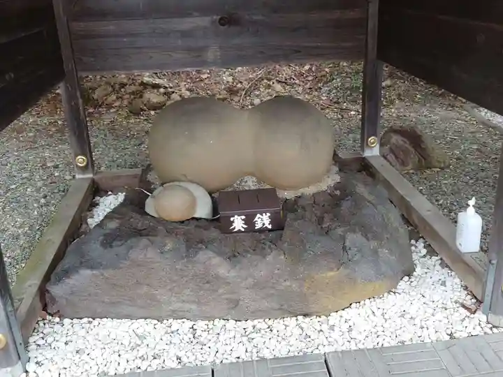 浦幌神社・乳神神社の末社・摂社