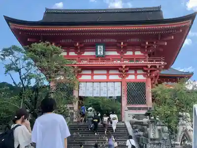 清水寺の山門・神門