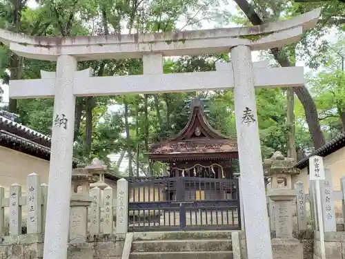 猪名野神社の末社・摂社