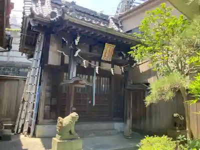 諏訪神社の本殿・本堂
