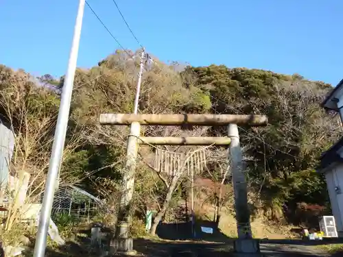 八幡神社の鳥居