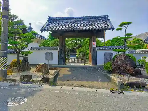 康順寺の山門・神門