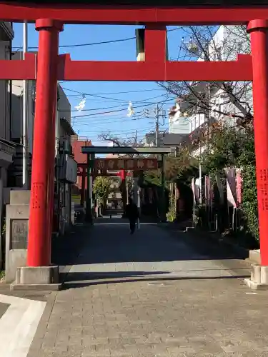 東京羽田 穴守稲荷神社の{uncategorized: "未分類", other: "その他", undefined: "問題あり", building: "その他建物", grave: "お墓", sacred_gate: "鳥居", guardian: "狛犬", statue: "像", buddha: "仏像", history: "歴史", nature: "自然", garden: "庭園", animal: "動物", pagoda: "塔", temizu: "手水舎", mountain_gate: "山門・神門", sanctuary: "本殿・本堂", subordinate: "末社・摂社", art: "芸術", scenery: "景色", jizo: "地蔵", ema: "絵馬", goshuin: "御朱印", omikuji: "おみくじ", items: "授与品その他", amulet: "お守り", goshuincho: "御朱印帳", eats: "食事", festival: "お祭り", votive_dance: "神楽", shichigosan: "七五三参", wedding: "結婚式", experience: "体験その他", initially: "初詣", around: "周辺", anti_infection: "感染症対策"}