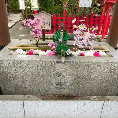 新田神社の手水舎