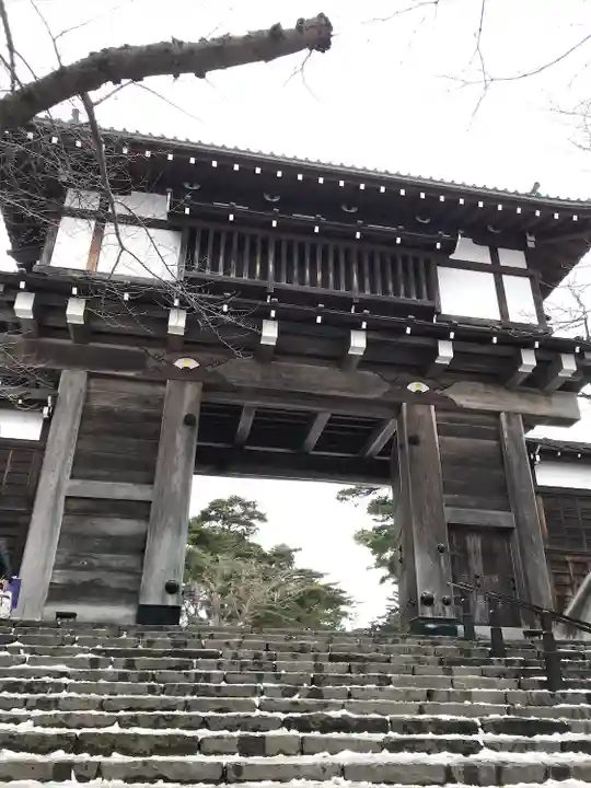 八幡秋田神社の山門・神門