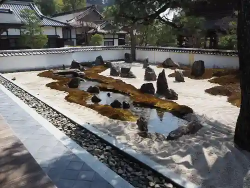 漢陽寺の庭園