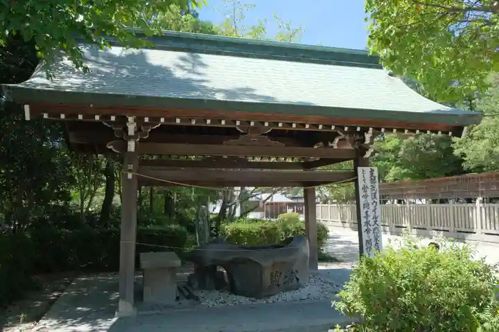 伊弉諾神宮の手水舎