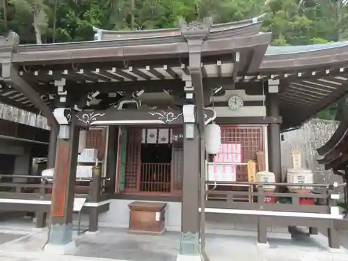 門戸厄神東光寺の本殿・本堂