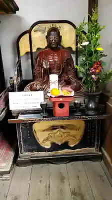 多聞院の像