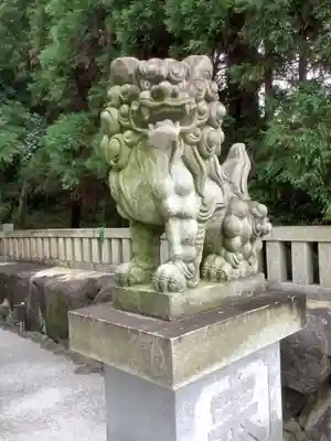 針名神社の狛犬