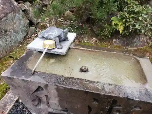 恵利寺の手水舎