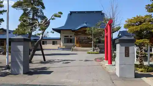 隆国寺の本殿・本堂