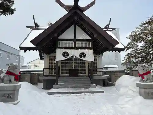上白石神社の本殿・本堂