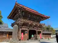 西新井大師総持寺の山門・神門