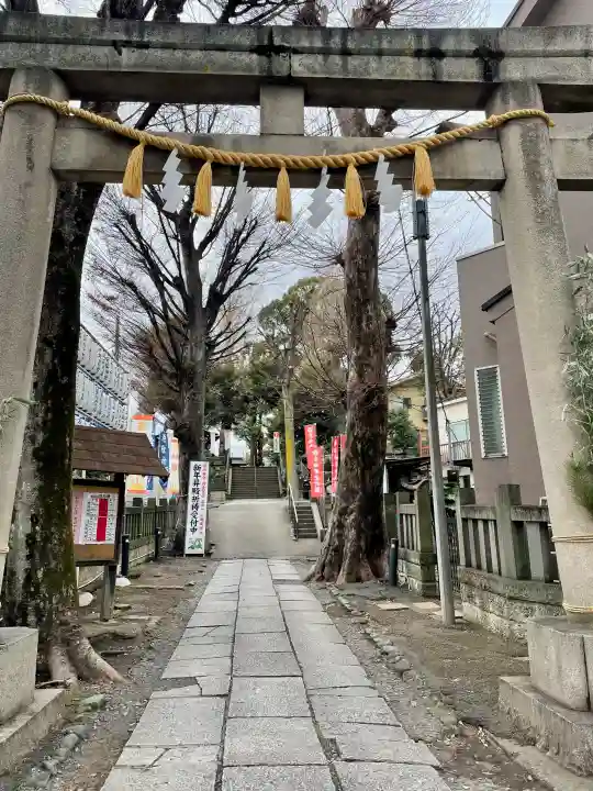 中目黒八幡神社の{uncategorized: "未分類", other: "その他", undefined: "問題あり", building: "その他建物", grave: "お墓", sacred_gate: "鳥居", guardian: "狛犬", statue: "像", buddha: "仏像", history: "歴史", nature: "自然", garden: "庭園", animal: "動物", pagoda: "塔", temizu: "手水舎", mountain_gate: "山門・神門", sanctuary: "本殿・本堂", subordinate: "末社・摂社", art: "芸術", scenery: "景色", jizo: "地蔵", ema: "絵馬", goshuin: "御朱印", omikuji: "おみくじ", items: "授与品その他", amulet: "お守り", goshuincho: "御朱印帳", eats: "食事", festival: "お祭り", votive_dance: "神楽", shichigosan: "七五三参", wedding: "結婚式", experience: "体験その他", initially: "初詣", around: "周辺", anti_infection: "感染症対策"}