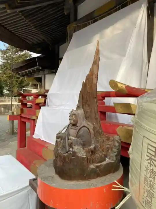 吉田神社の像