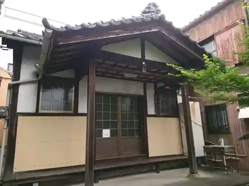 神社の本殿・本堂