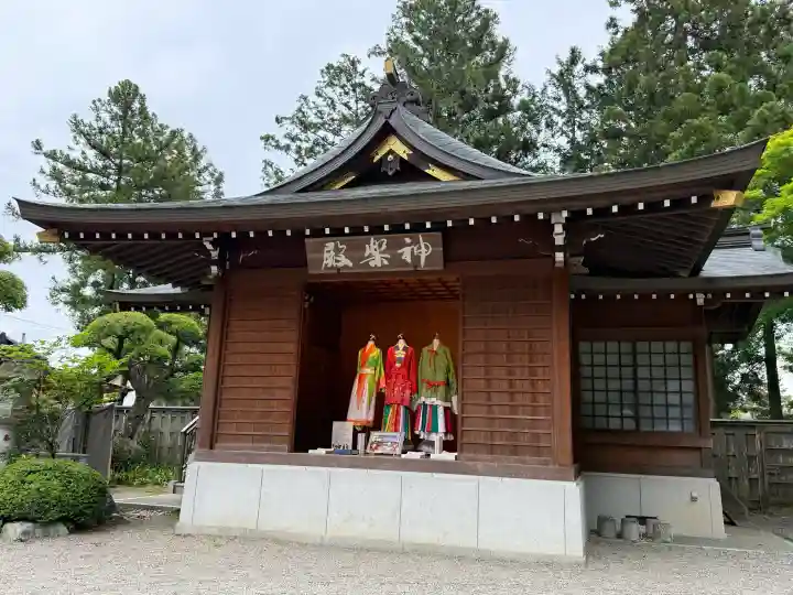 高麗神社の{uncategorized: "未分類", other: "その他", undefined: "問題あり", building: "その他建物", grave: "お墓", sacred_gate: "鳥居", guardian: "狛犬", statue: "像", buddha: "仏像", history: "歴史", nature: "自然", garden: "庭園", animal: "動物", pagoda: "塔", temizu: "手水舎", mountain_gate: "山門・神門", sanctuary: "本殿・本堂", subordinate: "末社・摂社", art: "芸術", scenery: "景色", jizo: "地蔵", ema: "絵馬", goshuin: "御朱印", omikuji: "おみくじ", items: "授与品その他", amulet: "お守り", goshuincho: "御朱印帳", eats: "食事", festival: "お祭り", votive_dance: "神楽", shichigosan: "七五三参", wedding: "結婚式", experience: "体験その他", initially: "初詣", around: "周辺", anti_infection: "感染症対策"}