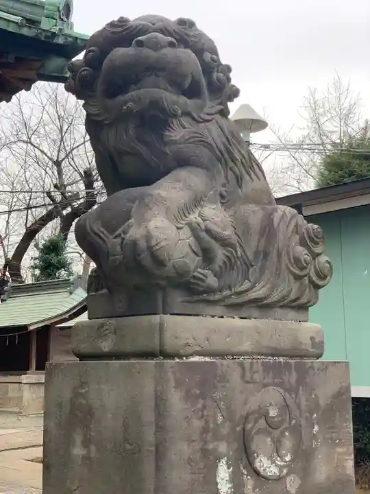 諏訪神社の狛犬