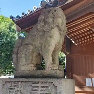 愛宕神社(横須賀)の狛犬