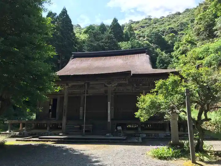 羽賀寺の本殿・本堂