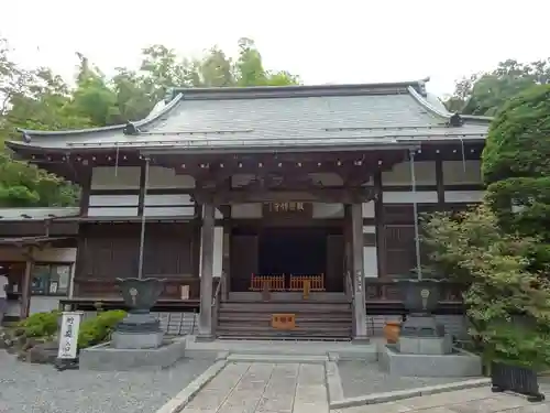 報国寺の本殿・本堂