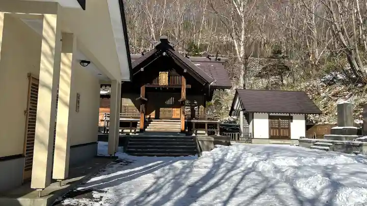 湯澤神社の本殿・本堂