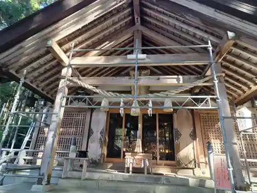 天日陰比咩神社の{uncategorized: "未分類", other: "その他", undefined: "問題あり", building: "その他建物", grave: "お墓", sacred_gate: "鳥居", guardian: "狛犬", statue: "像", buddha: "仏像", history: "歴史", nature: "自然", garden: "庭園", animal: "動物", pagoda: "塔", temizu: "手水舎", mountain_gate: "山門・神門", sanctuary: "本殿・本堂", subordinate: "末社・摂社", art: "芸術", scenery: "景色", jizo: "地蔵", ema: "絵馬", goshuin: "御朱印", omikuji: "おみくじ", items: "授与品その他", amulet: "お守り", goshuincho: "御朱印帳", eats: "食事", festival: "お祭り", votive_dance: "神楽", shichigosan: "七五三参", wedding: "結婚式", experience: "体験その他", initially: "初詣", around: "周辺", anti_infection: "感染症対策"}