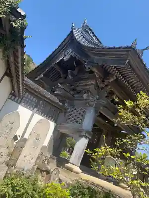 医光寺の山門・神門