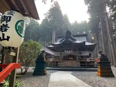 御岩神社の本殿・本堂