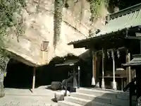 銭洗弁財天宇賀福神社の本殿・本堂