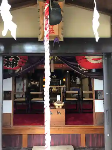 横浜御嶽神社の本殿・本堂