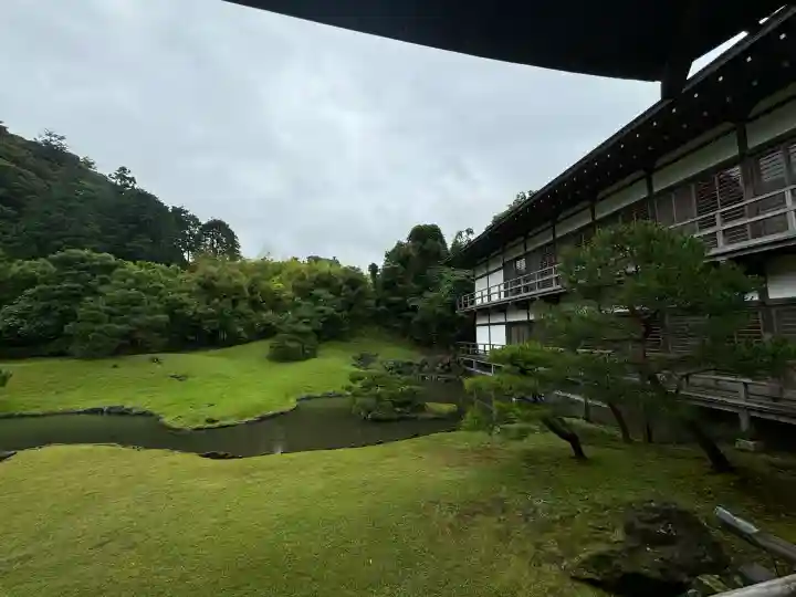 建長寺の{uncategorized: "未分類", other: "その他", undefined: "問題あり", building: "その他建物", grave: "お墓", sacred_gate: "鳥居", guardian: "狛犬", statue: "像", buddha: "仏像", history: "歴史", nature: "自然", garden: "庭園", animal: "動物", pagoda: "塔", temizu: "手水舎", mountain_gate: "山門・神門", sanctuary: "本殿・本堂", subordinate: "末社・摂社", art: "芸術", scenery: "景色", jizo: "地蔵", ema: "絵馬", goshuin: "御朱印", omikuji: "おみくじ", items: "授与品その他", amulet: "お守り", goshuincho: "御朱印帳", eats: "食事", festival: "お祭り", votive_dance: "神楽", shichigosan: "七五三参", wedding: "結婚式", experience: "体験その他", initially: "初詣", around: "周辺", anti_infection: "感染症対策"}