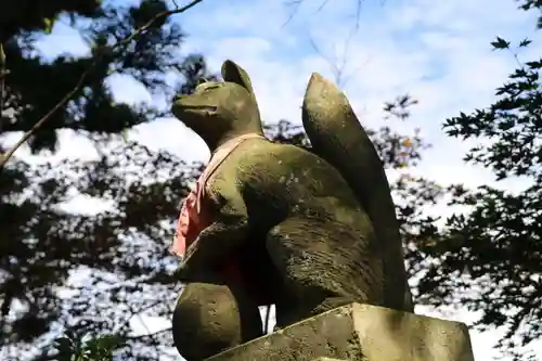 篠葉沢稲荷神社の狛犬