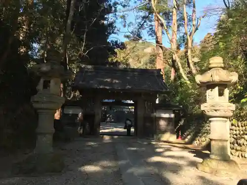 香積寺の山門