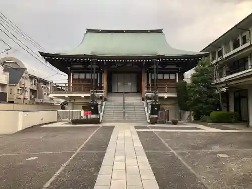 東漸寺の本殿・本堂