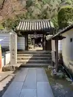 法起院の山門・神門