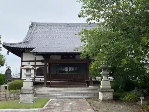 長明寺の本殿・本堂