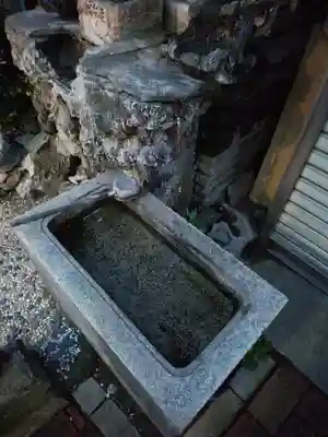 白龍弁財天の手水舎