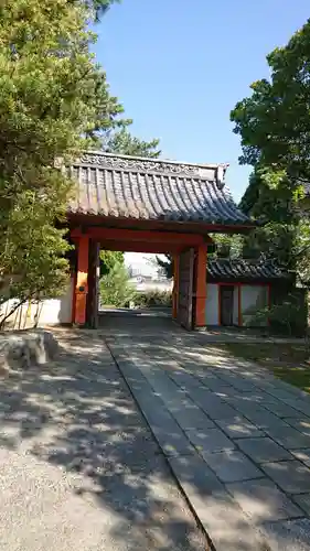 常楽寺の山門・神門