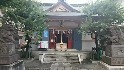 穏田神社の本殿・本堂