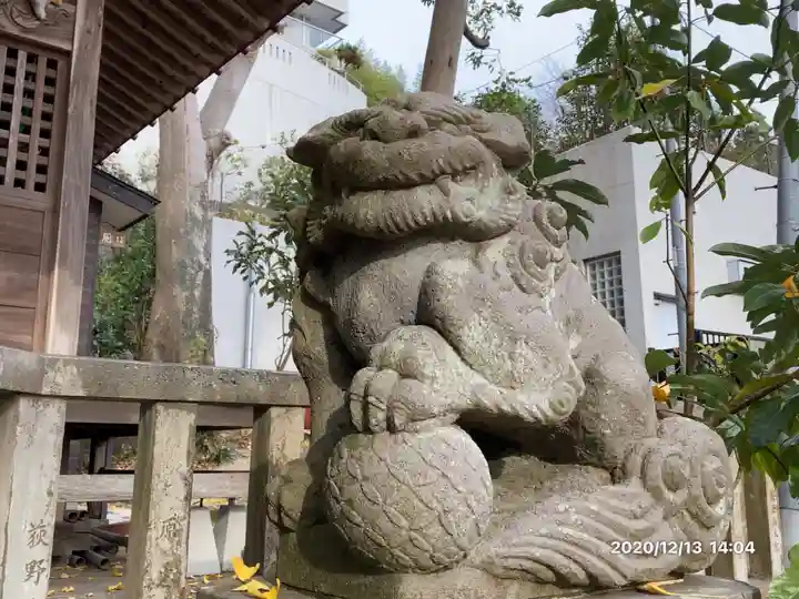 御嶽神社の狛犬